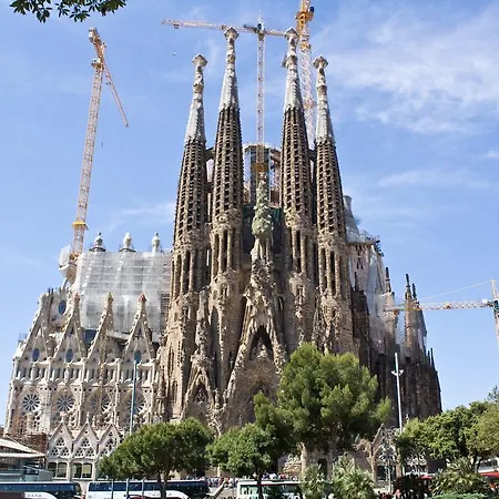 Cute Apartment In Sants Station With Hbo & Alexa & Ac *