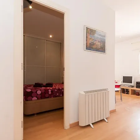 Apartment Cute Apartment In Sants Station With Hbo & Alexa & Ac Barcelona